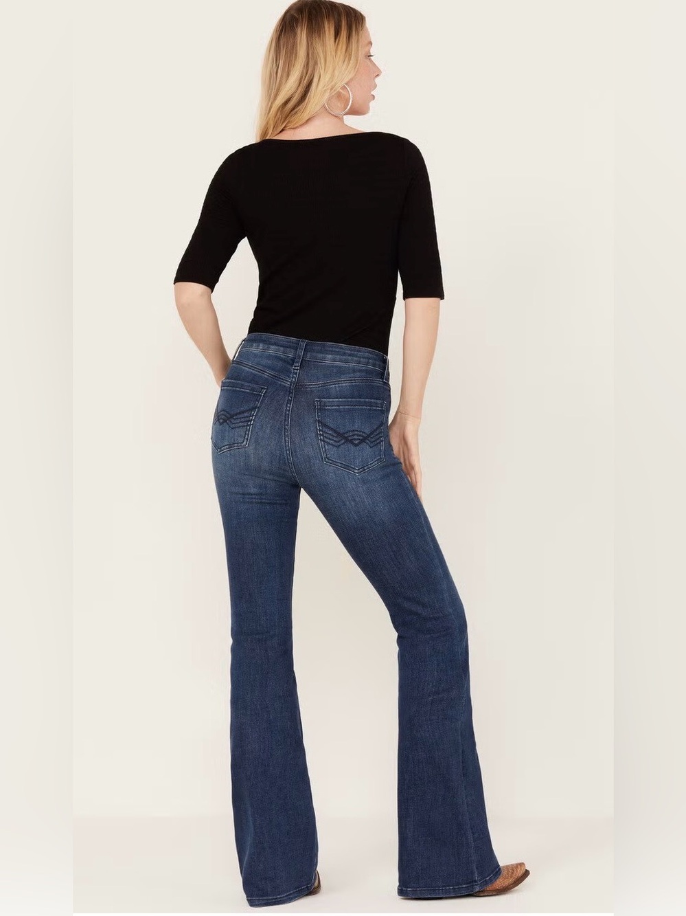 Idyllwind High Rise Flare Jeans ๐ - Picture 2 of 10